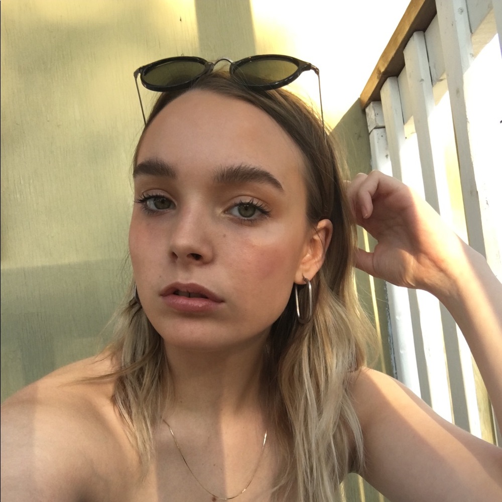 Meet your Posher, Maxime